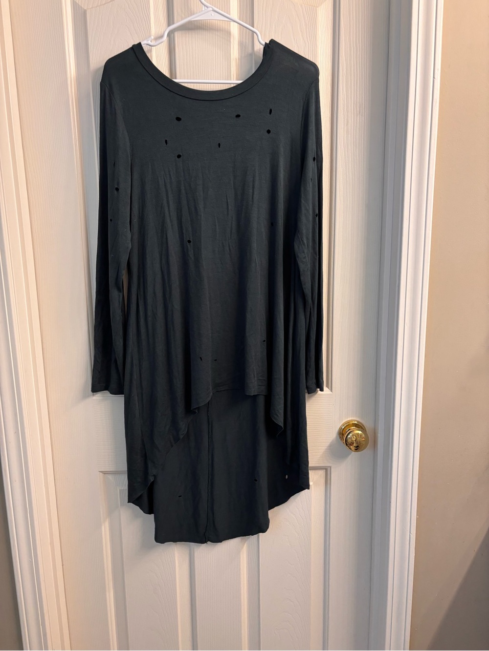 Long Sleeve High-Low  Distressed Top in Dark Green